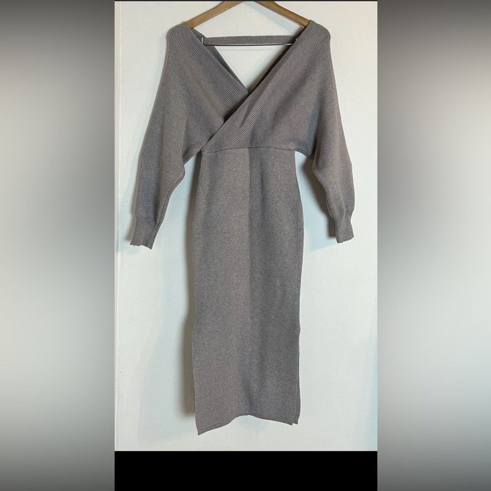 Gorgeous Sweater Dress Large.  Forever 21.  Perfect for Fall!. NWT